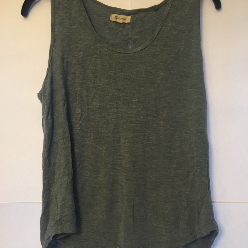 blue tank top